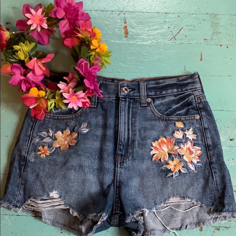 American eagle high waisted shorts